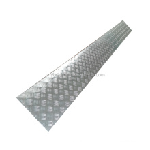 1xxx 3xxx 5xxx cinco barras pequeñas de aplicación de hojas de placa a cuadros de aluminio en el piso